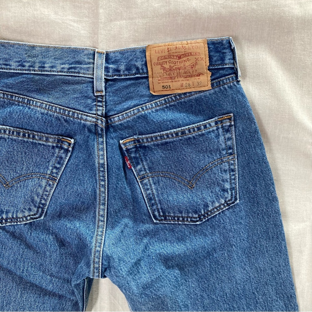 LEVI 501 28x32 - Picture 4 of 10